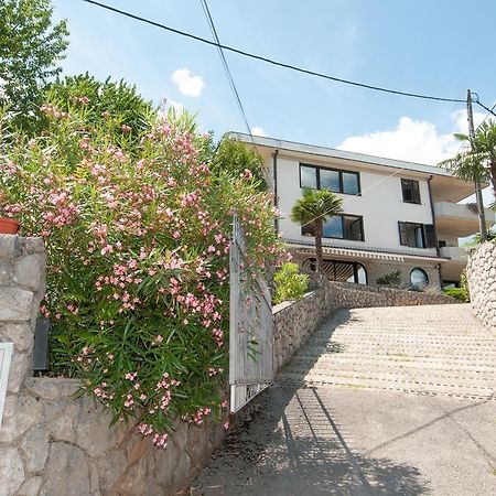 Apartments Daniel Opatija Ruang foto